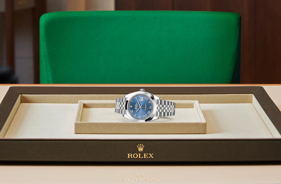 Rolex m126300 store